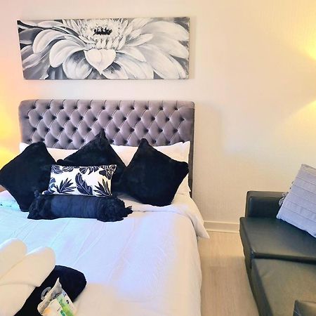Immaculate 3-Bedrooms Dundee Apartment エクステリア 写真