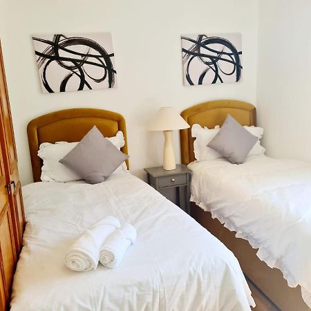 Immaculate 3-Bedrooms Dundee Apartment エクステリア 写真