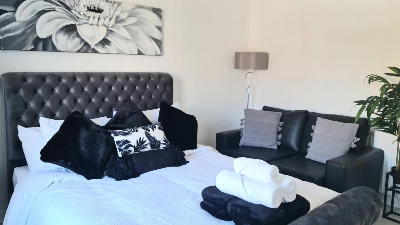 Immaculate 3-Bedrooms Dundee Apartment エクステリア 写真