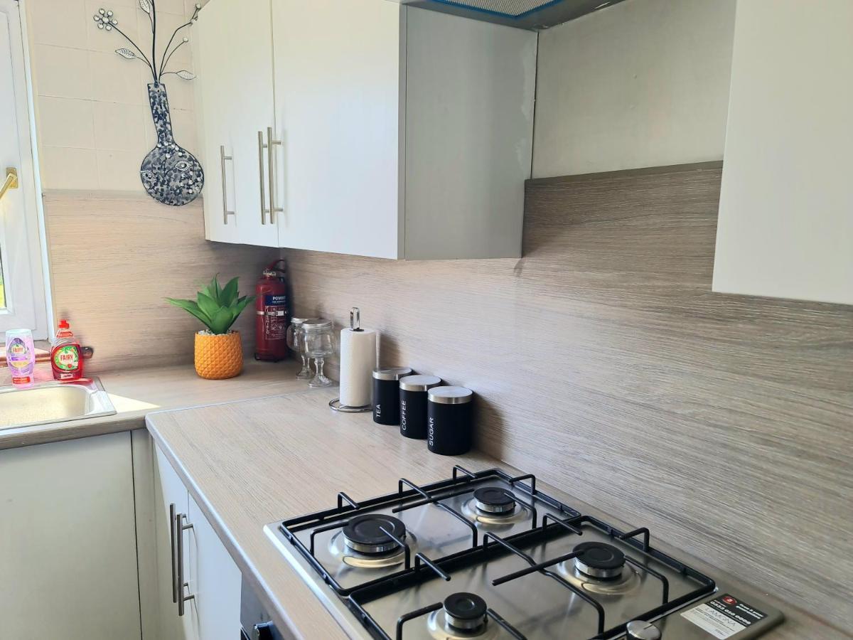 Immaculate 3-Bedrooms Dundee Apartment エクステリア 写真